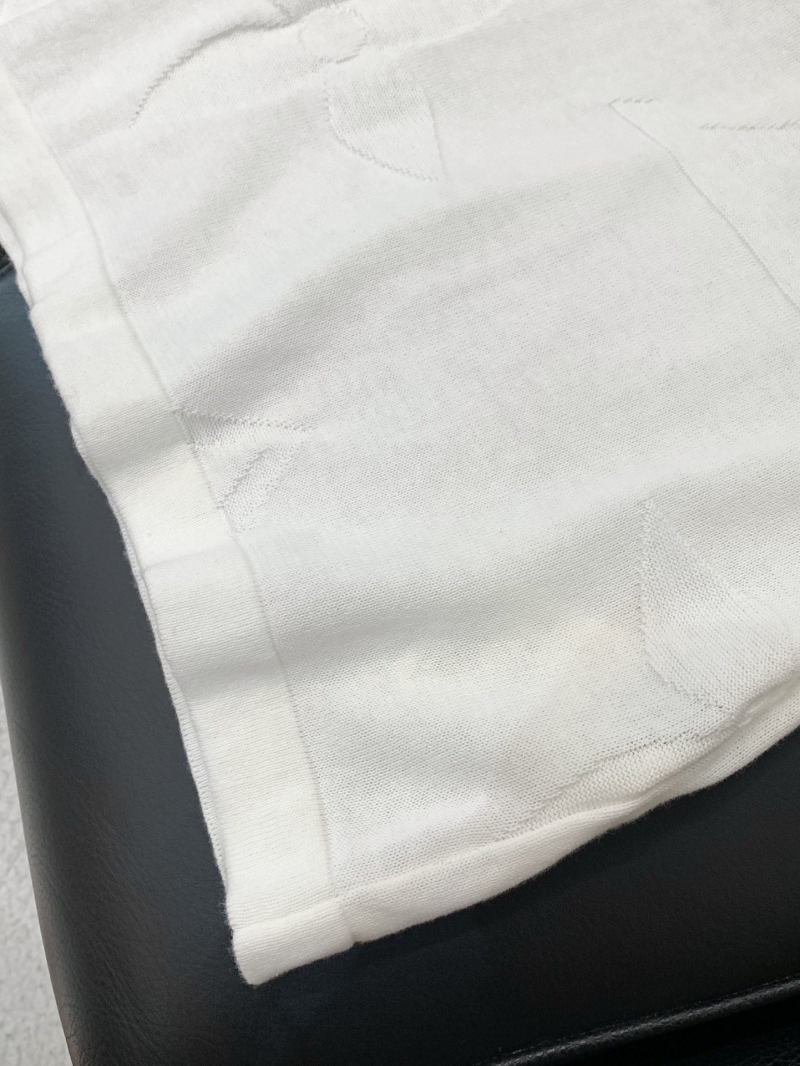 l0vis Vvtt0n t-shirt